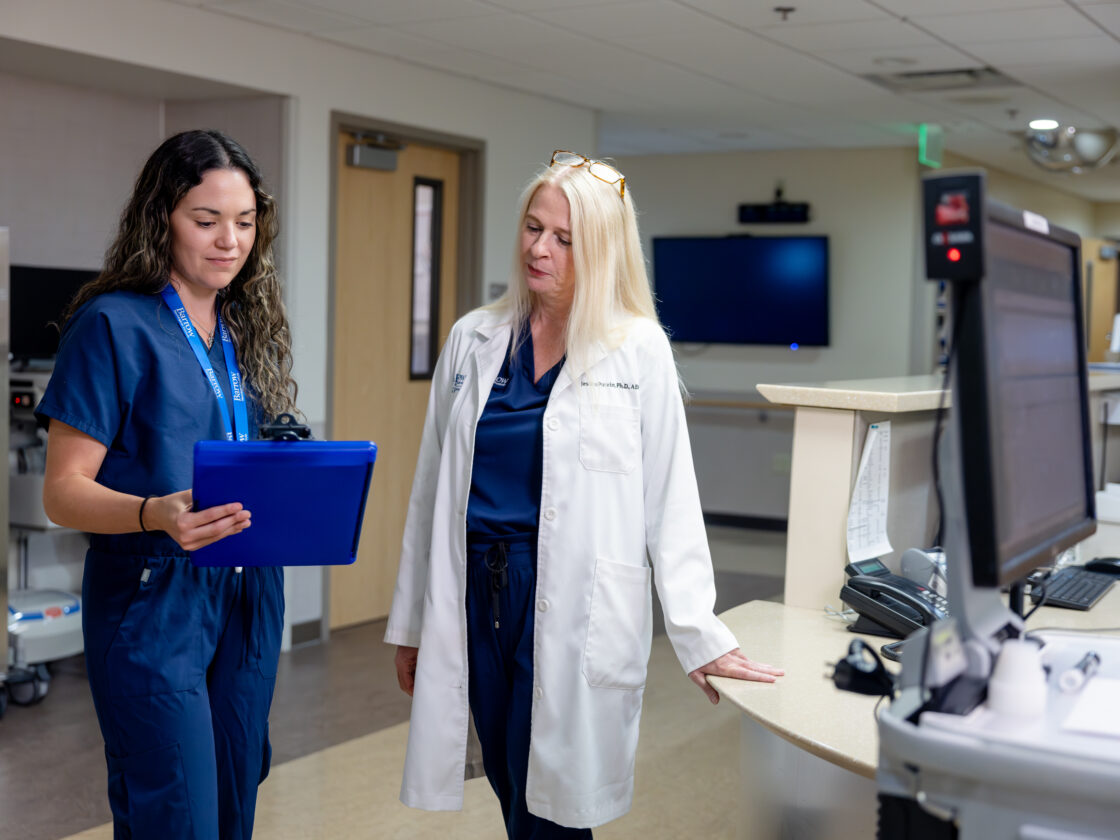 neuropsychologist jessica potvin rounds with a neuropsychology resident at barrow
