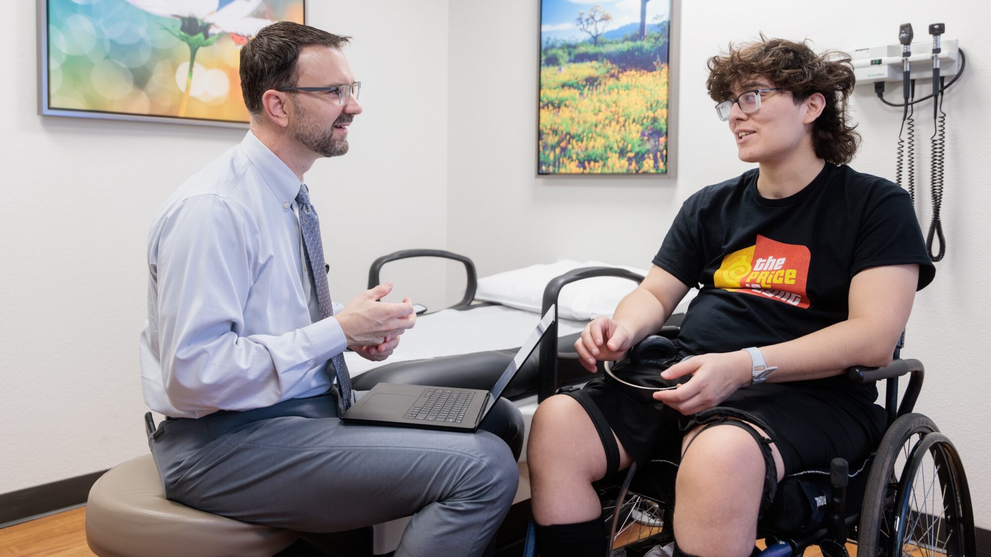 Barrow Neuro-Rehab patient speaking with Dr. Linke.