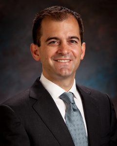 photo of phoenix neurosurgeon Francisco Ponce