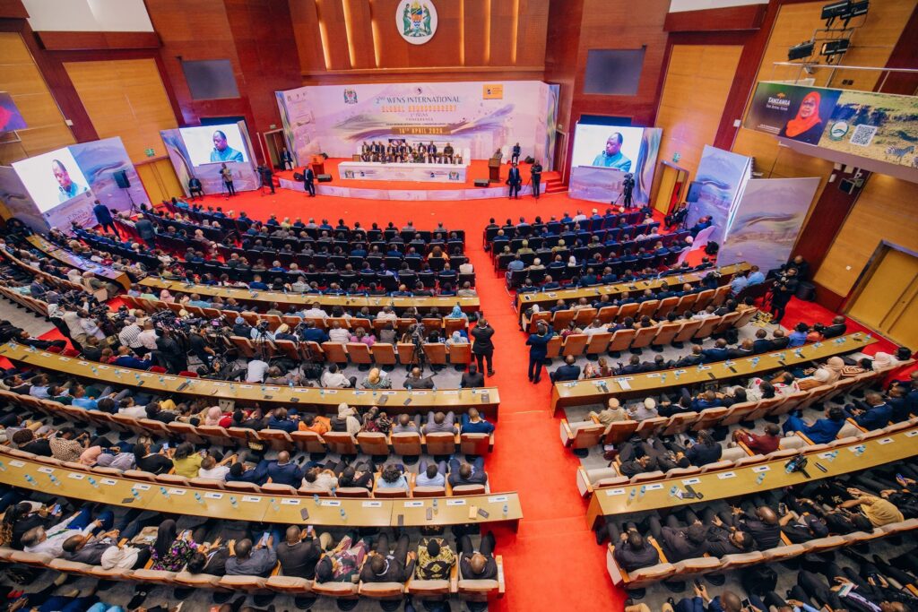 Birds-eye view of the audience at the WFNS/ISGNS global neurosurgery meeting