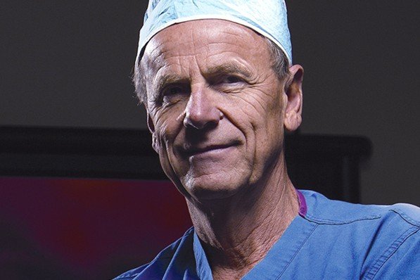 photo of phoenix neurosurgeon robert spetzler