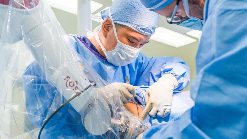 Dr. Yang performing epilepsy surgery
