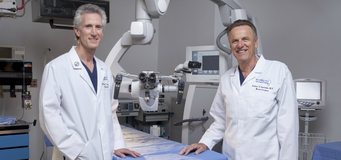 Dr. Lawton and Dr. Spetzler in operation room