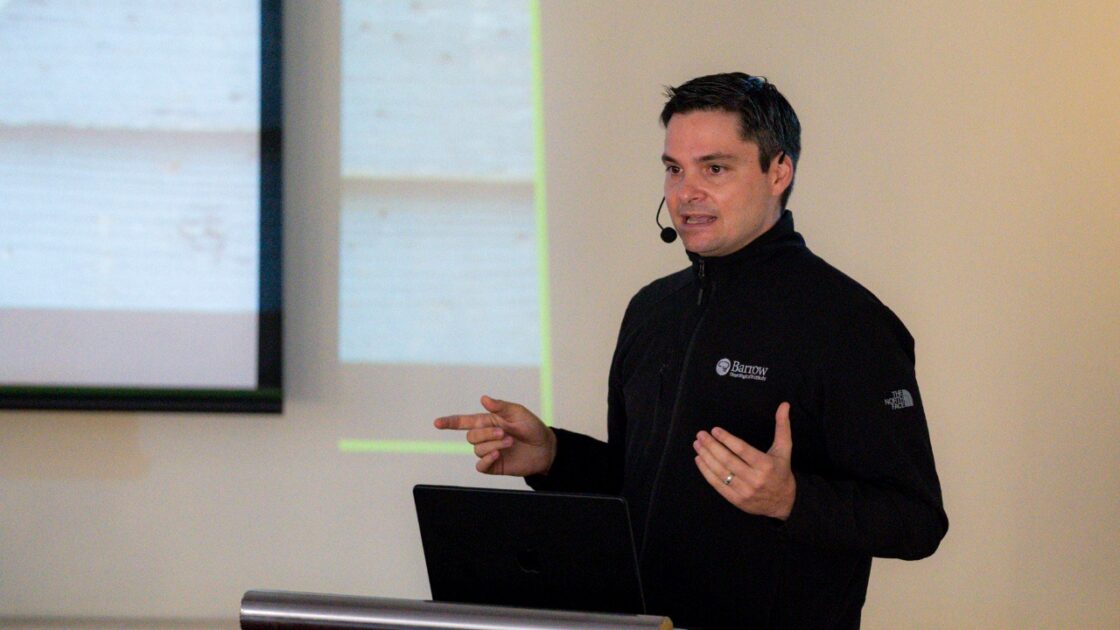 Arnau Benet, MD presenting a lecture