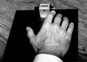 Finger Tapping and Brain Dysfunction: A Qualitative and Quantitative Study Figure 1