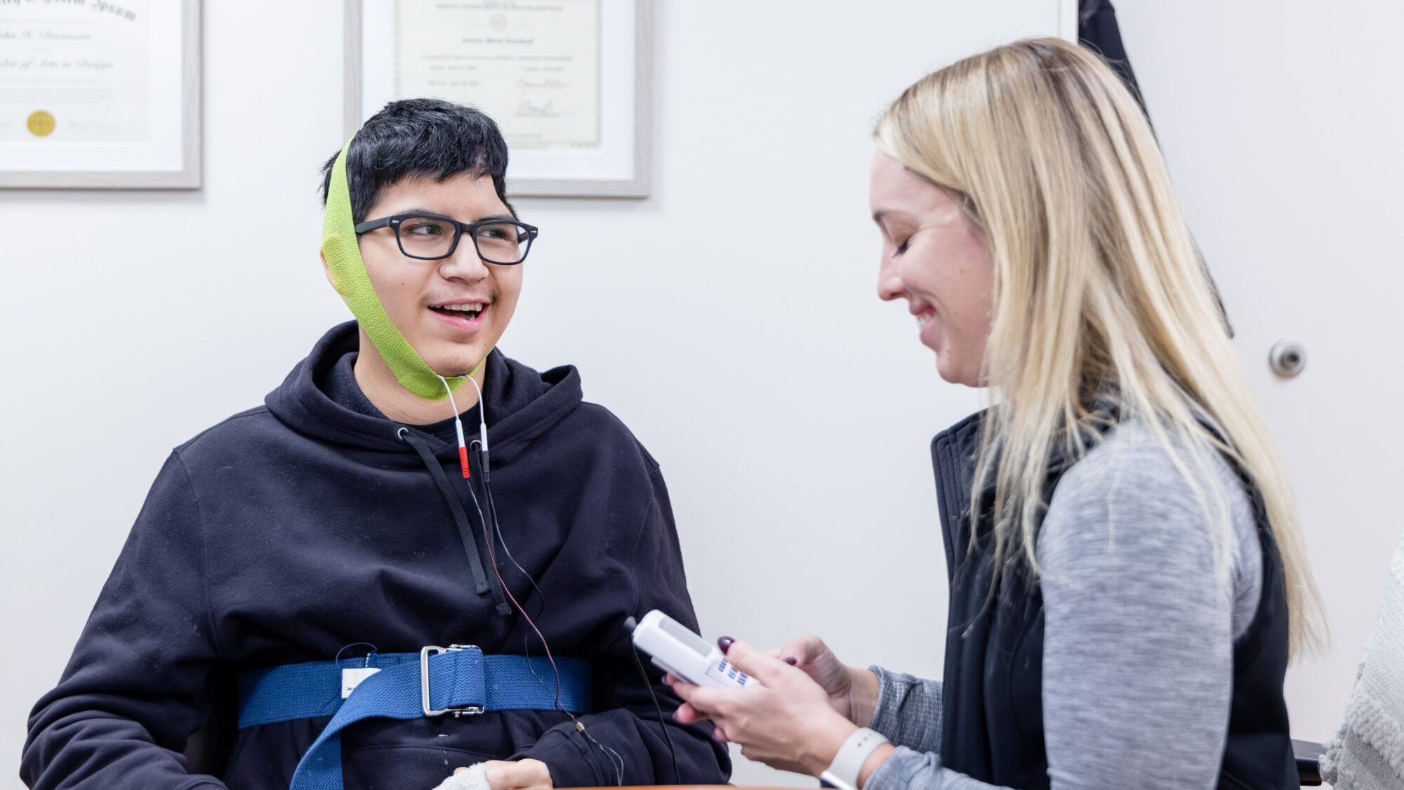 Barrow Neuro-Rehab patient receiving therapy to help them swallow.